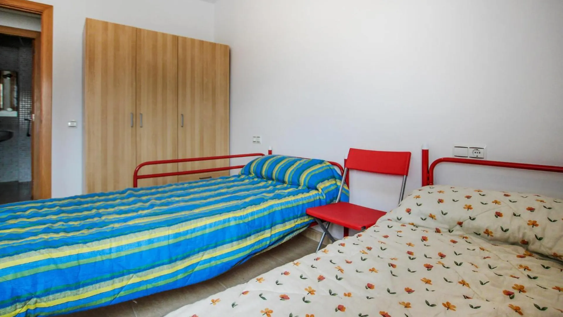 2 Bedroom Awesome Apartment In Deltebre