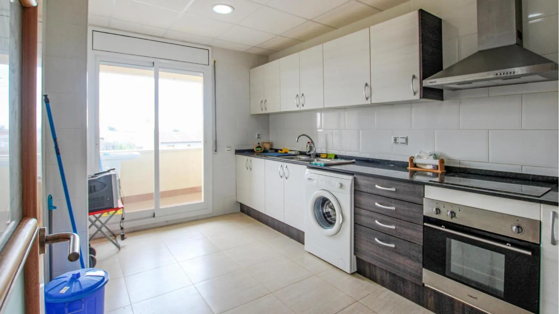 2 Bedroom Awesome Apartment In Deltebre