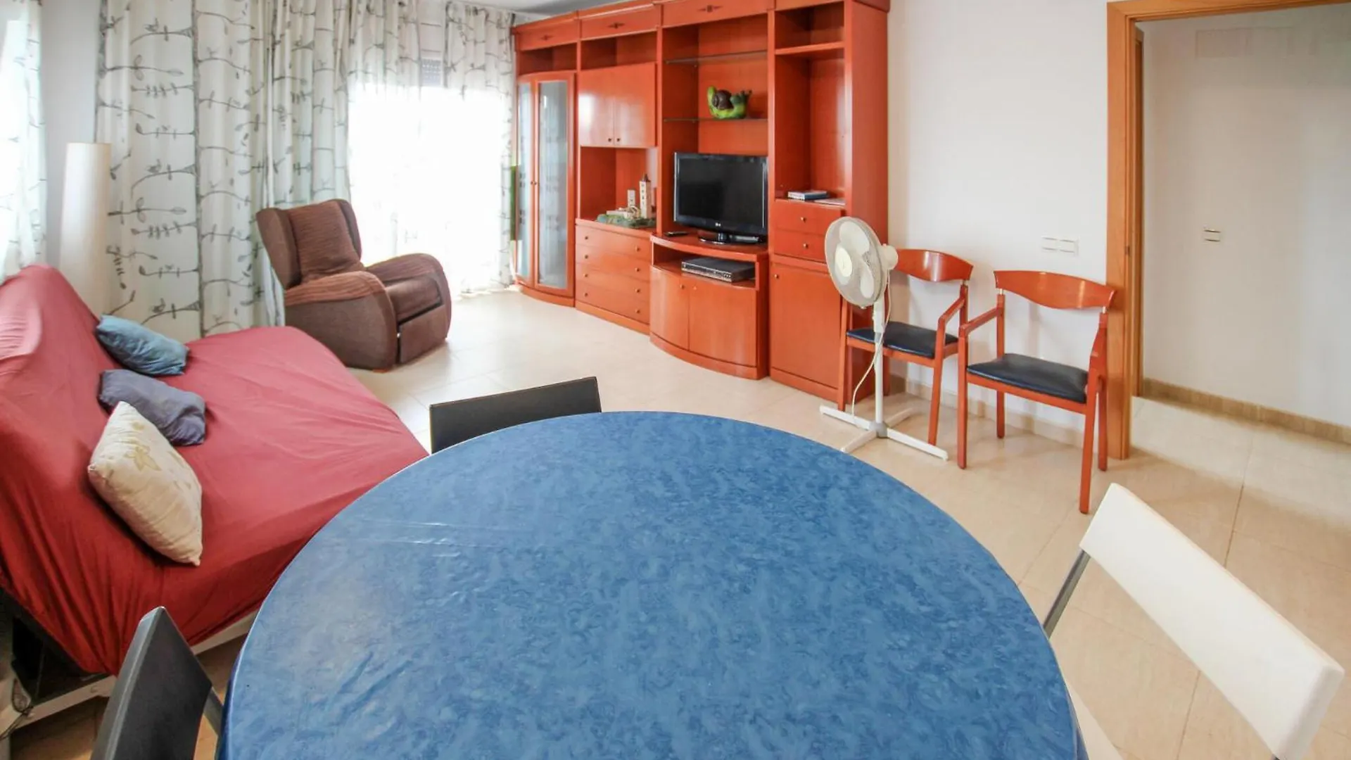 2 Bedroom Awesome Apartment In Deltebre